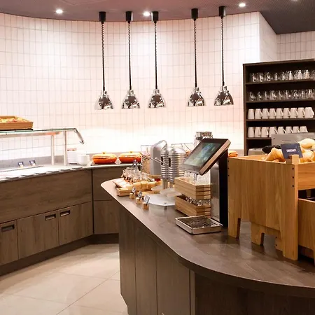 Hampton By Hilton Отель Регенсбург