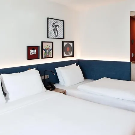 Hampton By Hilton