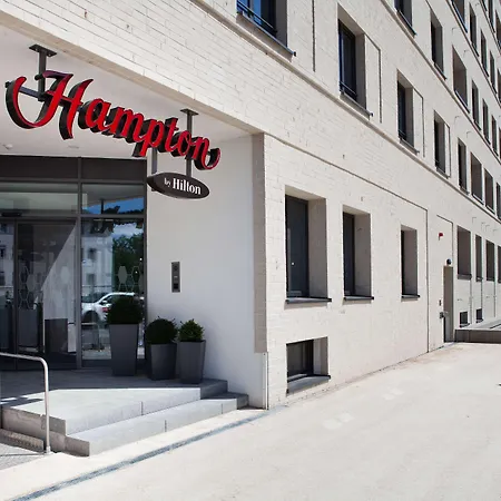 Hotell Hampton By Hilton 3*