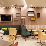 Hotel Hampton By Hilton 3*