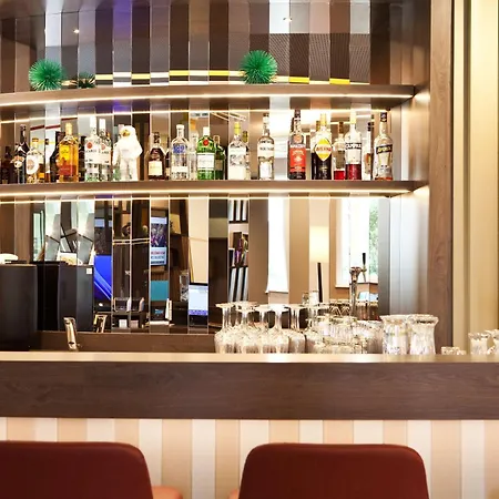 Hampton By Hilton Hotel