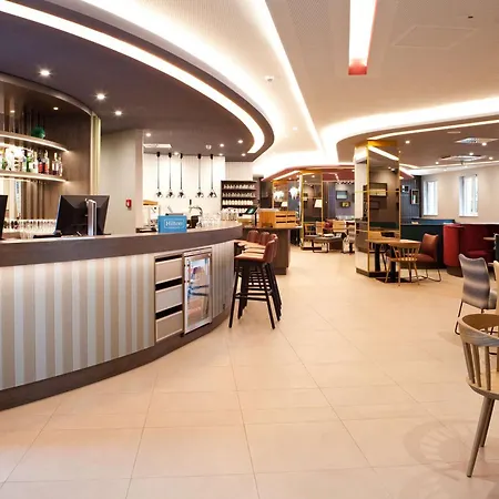 Hotell Hampton By Hilton 3*