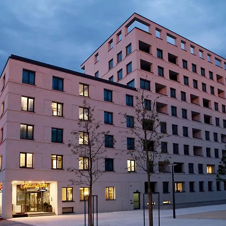 Hotell Hampton By Hilton 3*
