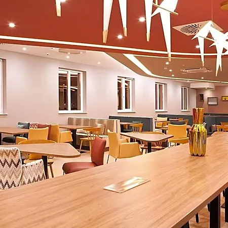 Hampton By Hilton Hotel