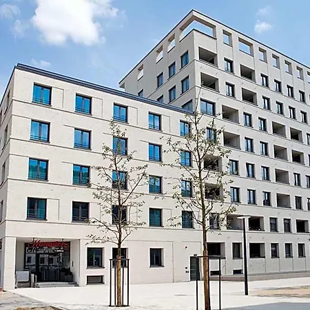 Hampton By Hilton 3*