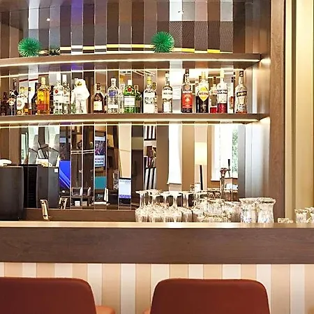 Hotel Hampton By Hilton 3*