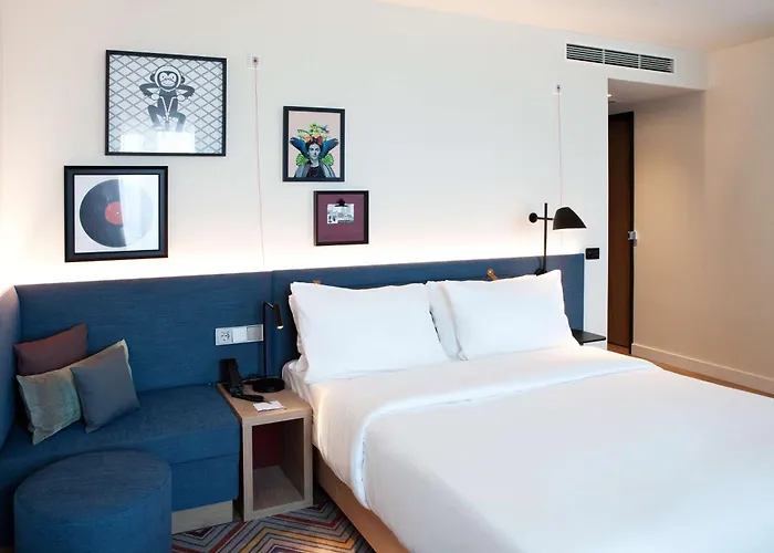 Hampton By Hilton Hotel