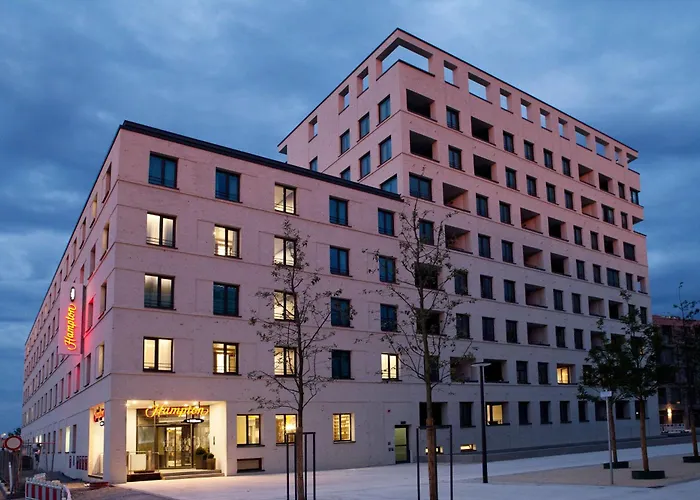 Hotel Hampton By Hilton 3*