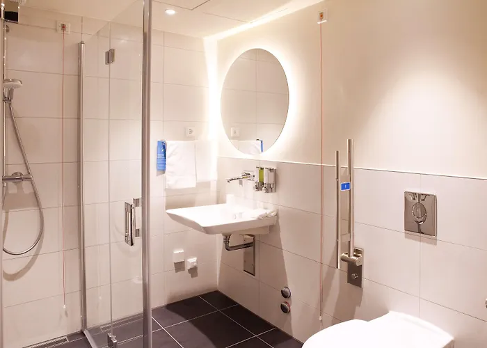 Hampton By Hilton Hotel 3*